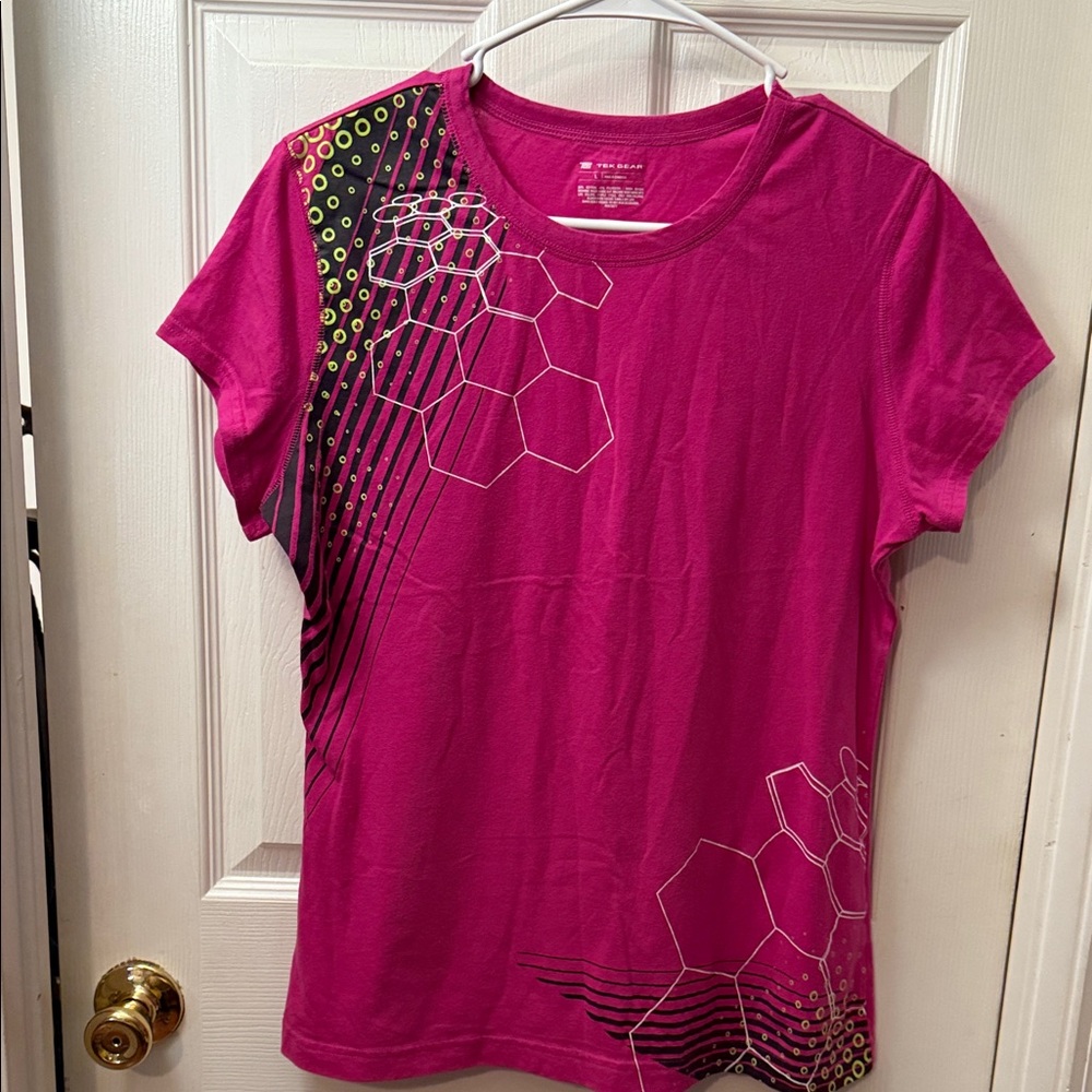 Tek Gear Fuchsia Geometric Short Sleeve Tee